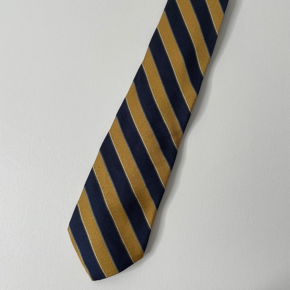 Brooks Brothers Navy and Yellow Strip Silk Tie - Picture 1 of 6